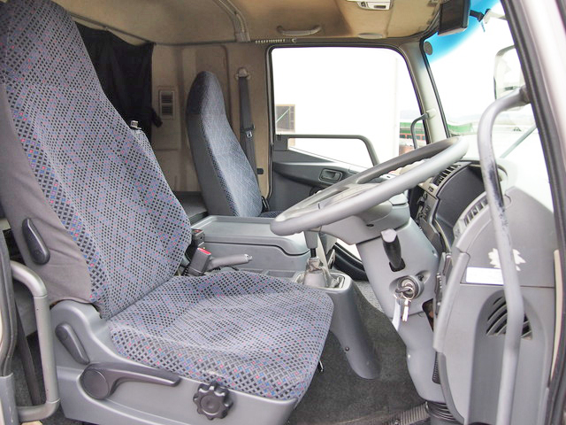 三菱ふそう ファイター ウイング車 中型 PA-FK64F 年式 H18[写真14]