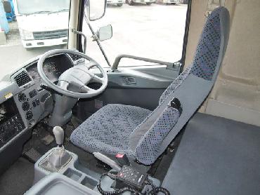 三菱ふそう ファイター ウイング車 中型 PA-FK64F 年式 H18 [写真16]