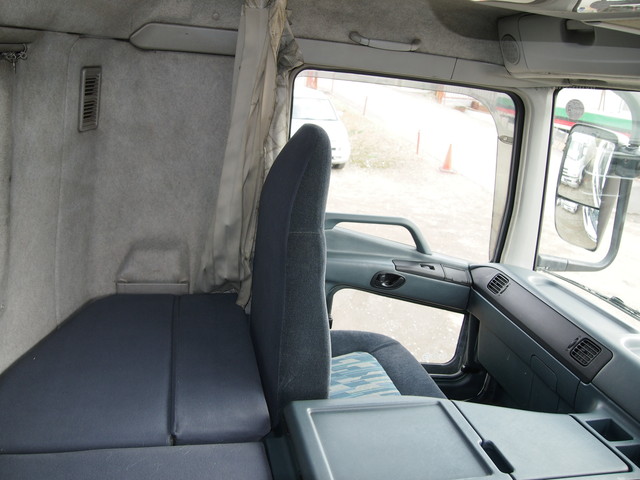 三菱ふそう スーパーグレート ウイング車 大型 KL-FS54JVZ 年式 H16[写真09]