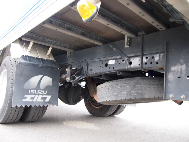 いすゞ エルフ バン車 小型 PB-NKR81AN 年式 H16[写真09]