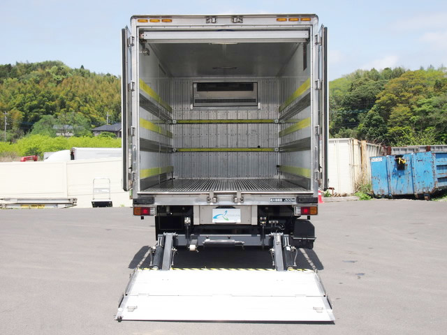 いすゞ エルフ 冷凍バン 小型 PB-NPR81AN 年式 H18[写真09]