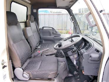 いすゞ エルフ バン車 小型 PB-NKR81AN 年式 H16 [写真04]