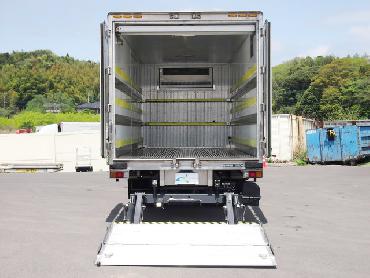 いすゞ エルフ 冷凍バン 小型 PB-NPR81AN 年式 H18 [写真09]