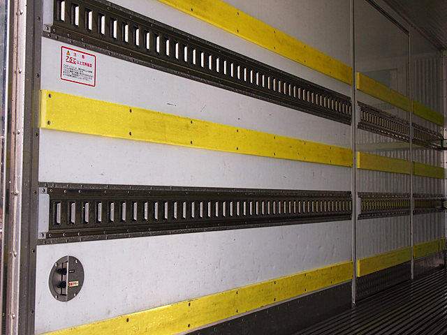 いすゞ エルフ 冷凍バン 小型 PB-NPR81AN 年式 H18[写真11]