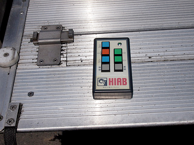 いすゞ エルフ 冷凍バン 小型 PB-NPR81AN 年式 H18[写真19]