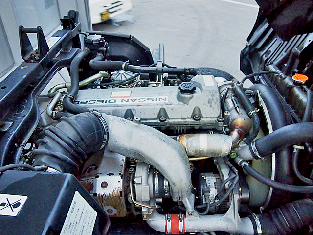 UDトラックス コンドル ウイング車 中型 PB-MK36A 年式 H16[写真17]