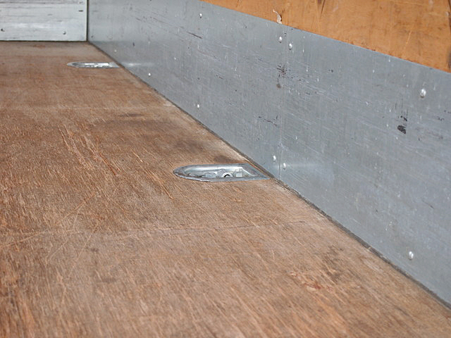 いすゞ エルフ バン車 小型 BKG-NPR85AN 年式 H20[写真10]