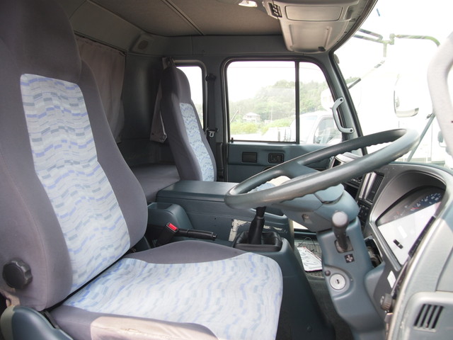 UDトラックス コンドル ウイング車 中型 PB-MK36A 年式 H16[写真11]