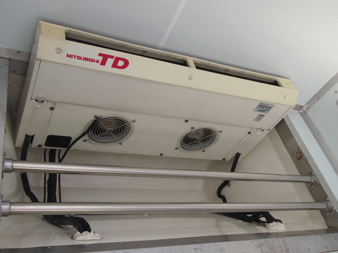 いすゞ エルフ 冷凍バン 小型 PB-NPR81AN 年式 H19[写真07]