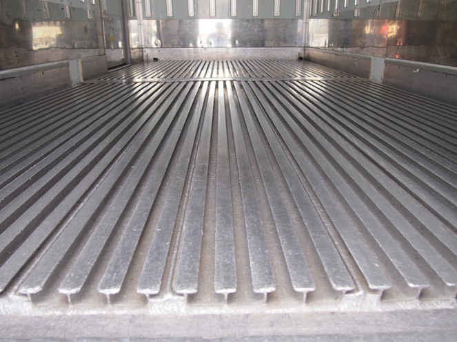 いすゞ エルフ 冷凍バン 小型 PB-NPR81AN 年式 H19[写真08]