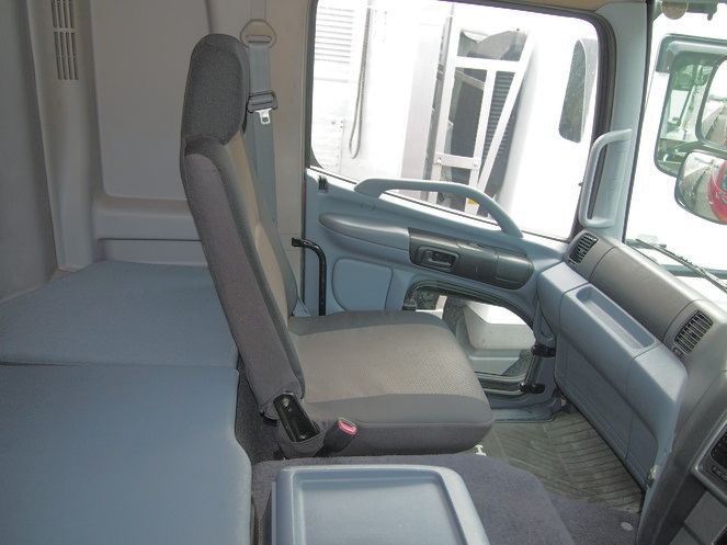 日野 プロフィア ウイング車 大型 PK-FW1EXWG 年式 H16[写真20]