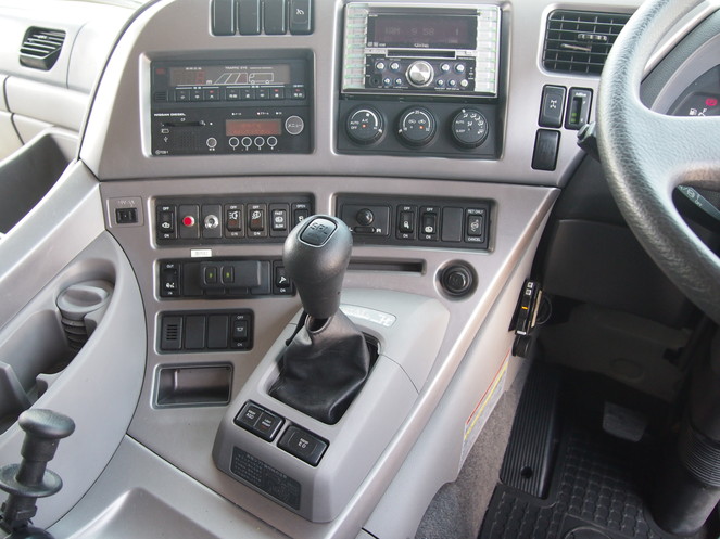 UDトラックス クオン ウイング車 大型 PKG-CG4ZA 年式 H19[写真15]