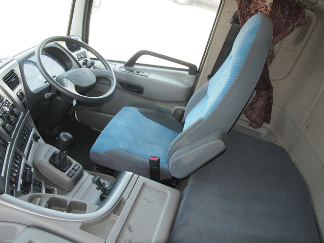 UDトラックス クオン ウイング車 大型 PKG-CG4ZA 年式 H19[写真19]