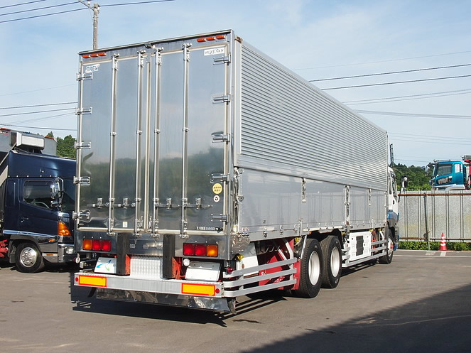 いすゞ ギガ 冷凍ウイング 大型 PJ-CYL77V6 年式 H18[写真05]