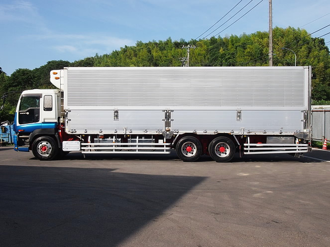 いすゞ ギガ 冷凍ウイング 大型 PJ-CYL77V6 年式 H18[写真08]