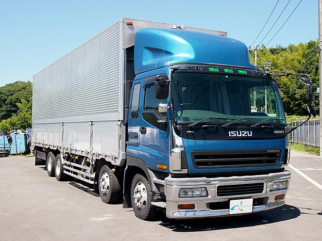 いすゞ ギガ ウイング車 大型 KL-CYJ51W3 年式 H13[写真01]