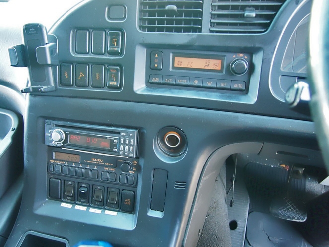 いすゞ ギガ ウイング車 大型 KL-CYJ51W3 年式 H13[写真13]