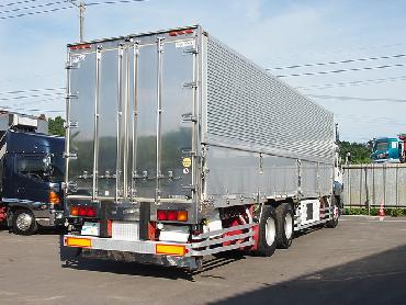 いすゞ ギガ 冷凍ウイング 大型 PJ-CYL77V6 年式 H18 [写真05]