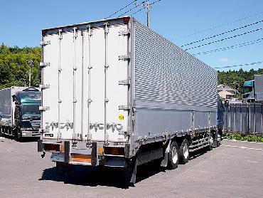 いすゞ ギガ ウイング車 大型 KL-CYJ51W3 年式 H13 [写真04]
