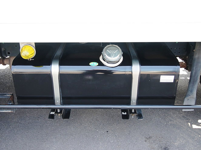 いすゞ エルフ 冷凍バン 小型 PA-NPR81N 年式 H19[写真14]