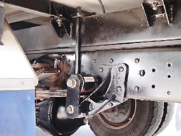 いすゞ エルフ 冷凍バン 小型 PA-NPR81N 年式 H19 [写真12]