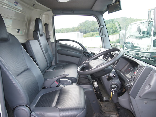 いすゞ エルフ バン車 小型 BKG-NPR85AN 年式 H21[写真05]