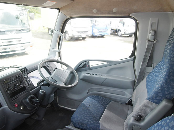 三菱ふそう キャンター バン車 小型 KK-FE82EEV 年式 H14[写真12]