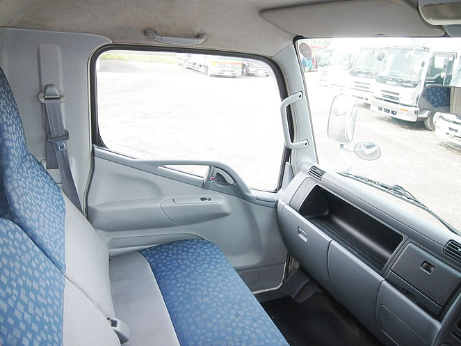 三菱ふそう キャンター バン車 小型 KK-FE82EEV 年式 H14[写真13]