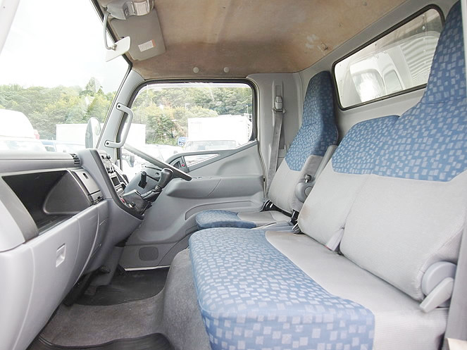 三菱ふそう キャンター バン車 小型 KK-FE82EEV 年式 H14[写真14]