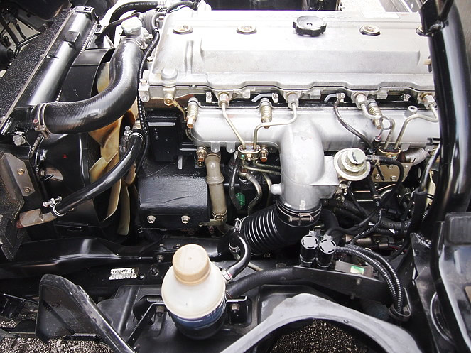 三菱ふそう キャンター バン車 小型 KK-FE82EEV 年式 H14[写真15]