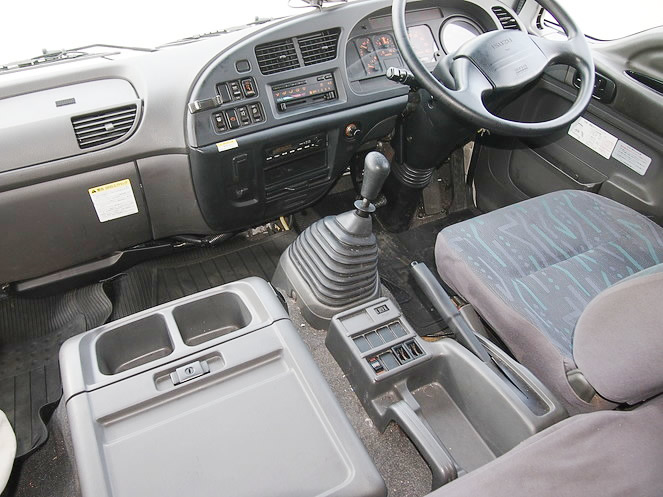 いすゞ フォワード ウイング車 中型 PA-FRR34L4 年式 H18[写真12]