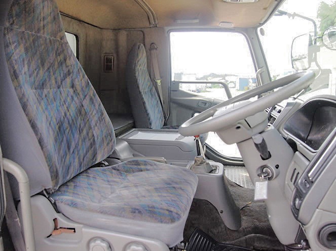 三菱ふそう ファイター ウイング車 中型 KK-FK61FM 年式 H15[写真09]