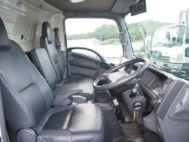 いすゞ エルフ バン車 小型 BKG-NPR85AN 年式 H21 [写真05]