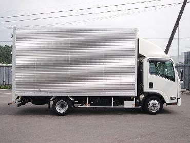 いすゞ エルフ バン車 小型 BKG-NPR85AN 年式 H21 [写真06]