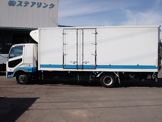 三菱ふそう ファイター 冷凍バン 中型 PDG-FK61F 年式 H19[写真06]