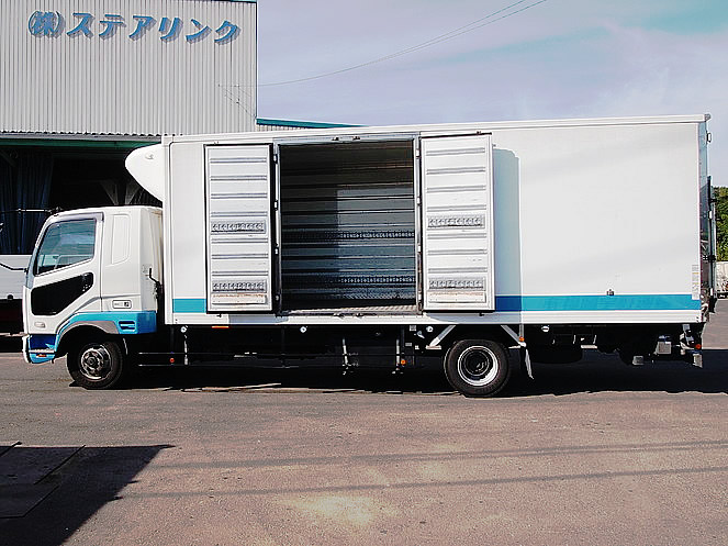 三菱ふそう ファイター 冷凍バン 中型 PDG-FK61F 年式 H19[写真07]