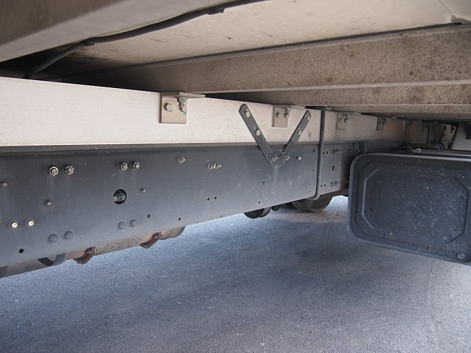 三菱ふそう ファイター 冷凍バン 中型 PDG-FK61F 年式 H19[写真13]