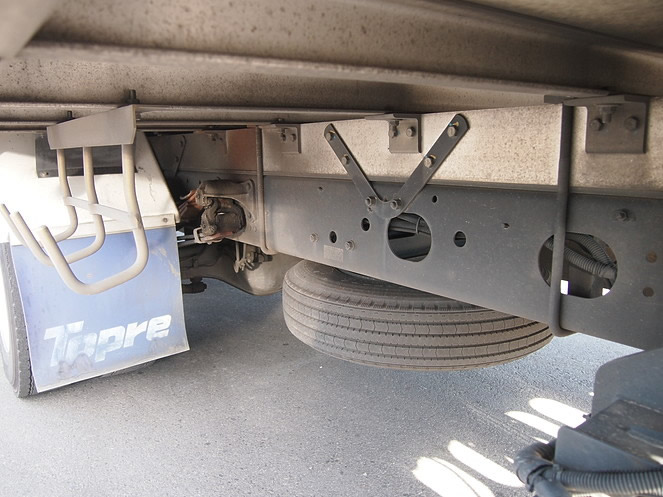 三菱ふそう ファイター 冷凍バン 中型 PDG-FK61F 年式 H19[写真12]