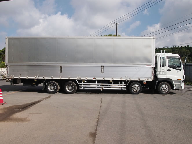 いすゞ ギガ ウイング車 大型 KL-CYJ51W3 年式 H13[写真06]