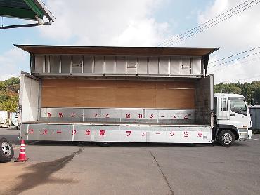 いすゞ ギガ ウイング車 大型 KL-CYJ51W3 年式 H13 [写真08]