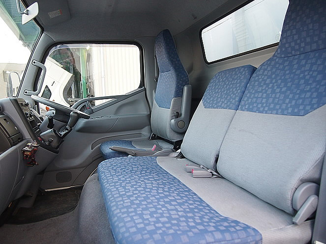 三菱ふそう キャンター ウイング車 小型 KK-FE82EEV 年式 H15[写真15]