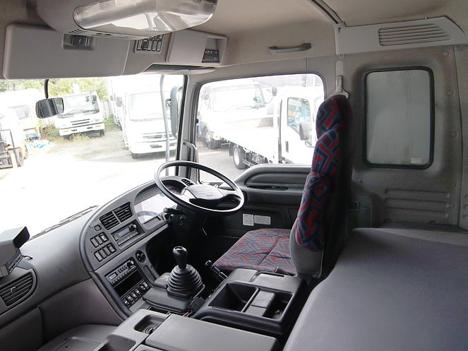 いすゞ  平ボディ 大型 PJ-CYJ51W5 年式 H17[写真11]