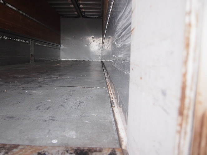 いすゞ  ウイング車 大型 PJ-CYL77V6 年式 H18[写真11]