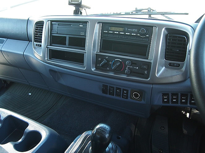 日野 レンジャー バン車 中型 PB-FC7JNFG 年式 H16[写真18]