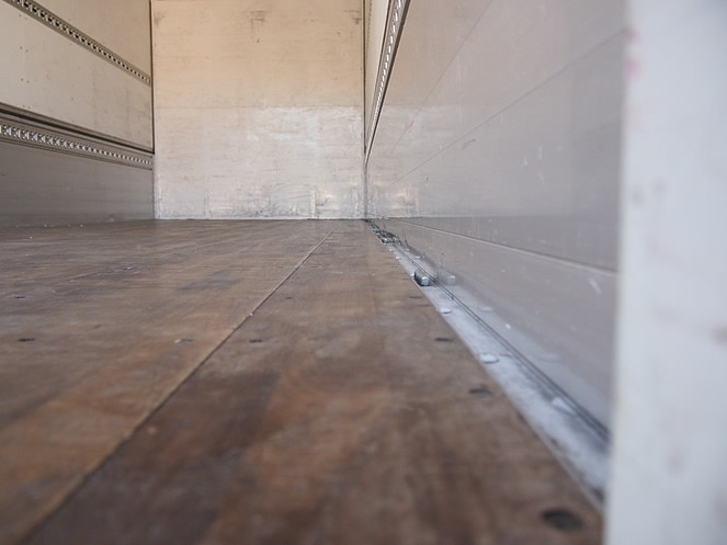 三菱ふそう ファイター ウイング車 中型 PA-FK64R 年式 H18[写真18]