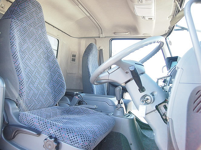 三菱ふそう ファイター ウイング車 中型 PA-FK64R 年式 H18[写真21]