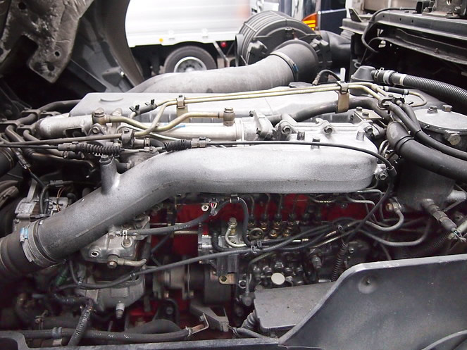 いすゞ ギガ ウイング車 大型 KL-CYJ51W3 年式 H13[写真20]