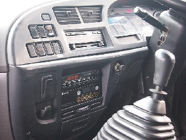 いすゞ フォワード ウイング車 中型 ADG-FRR90P3 年式 H18 [写真15]