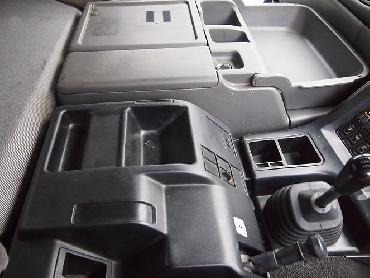 いすゞ ギガ ウイング車 大型 KL-CYJ51W3 年式 H13 [写真17]