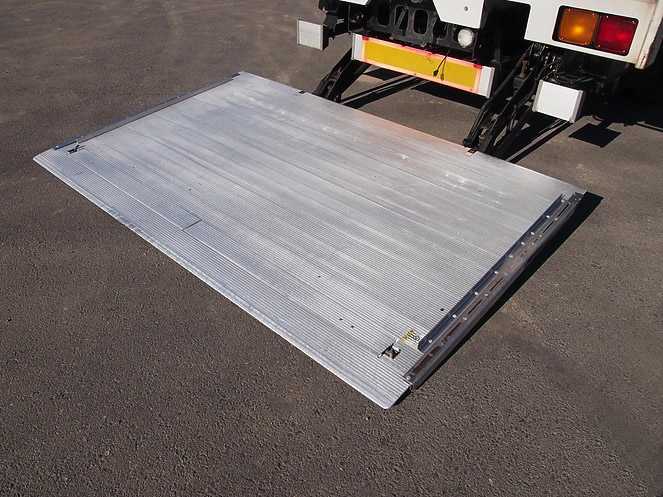 いすゞ フォワード バン車 中型 KK-FRD35J4S 年式 H14[写真11]